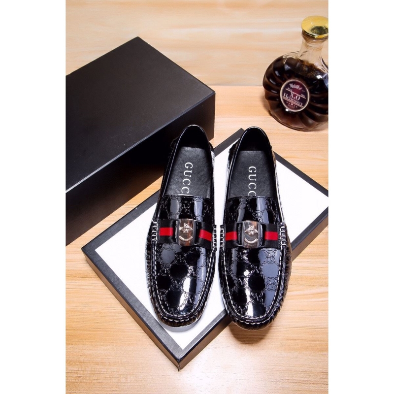 G*u*i leather shoes